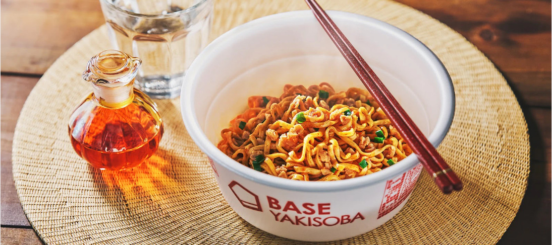 BASE YAKISOBA 旨辛まぜそば