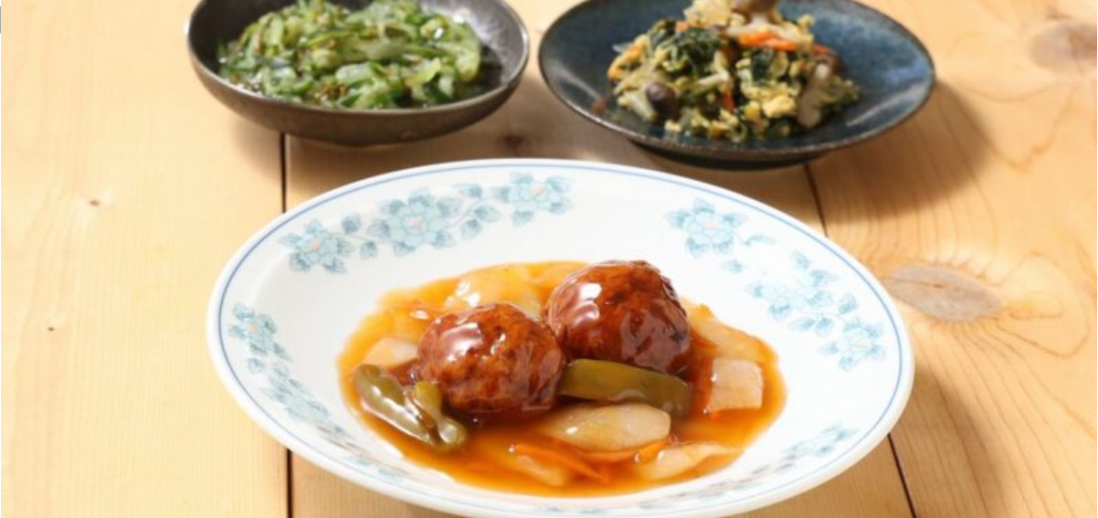 四万十鶏つくねと野菜の甘酢あんかけ