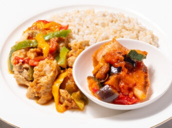 彩り野菜とローストチキン＆トマト仕立ての白身魚セット