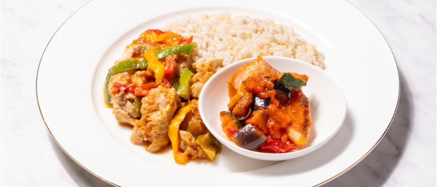 彩り野菜とローストチキン＆トマト仕立ての白身魚セット