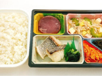 沖縄の風をお届け!夏の琉球御膳
